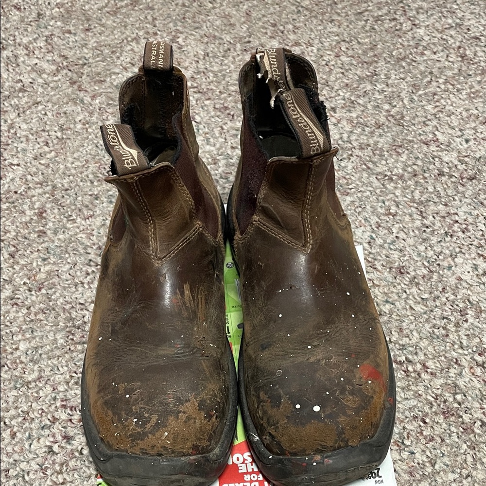 Blundstone Dark Brown Leather Boots with elastic inserts